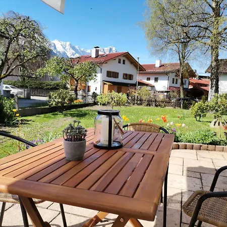Lieblingssplatz 3 Gartenwohnung * Garmisch-Partenkirchen